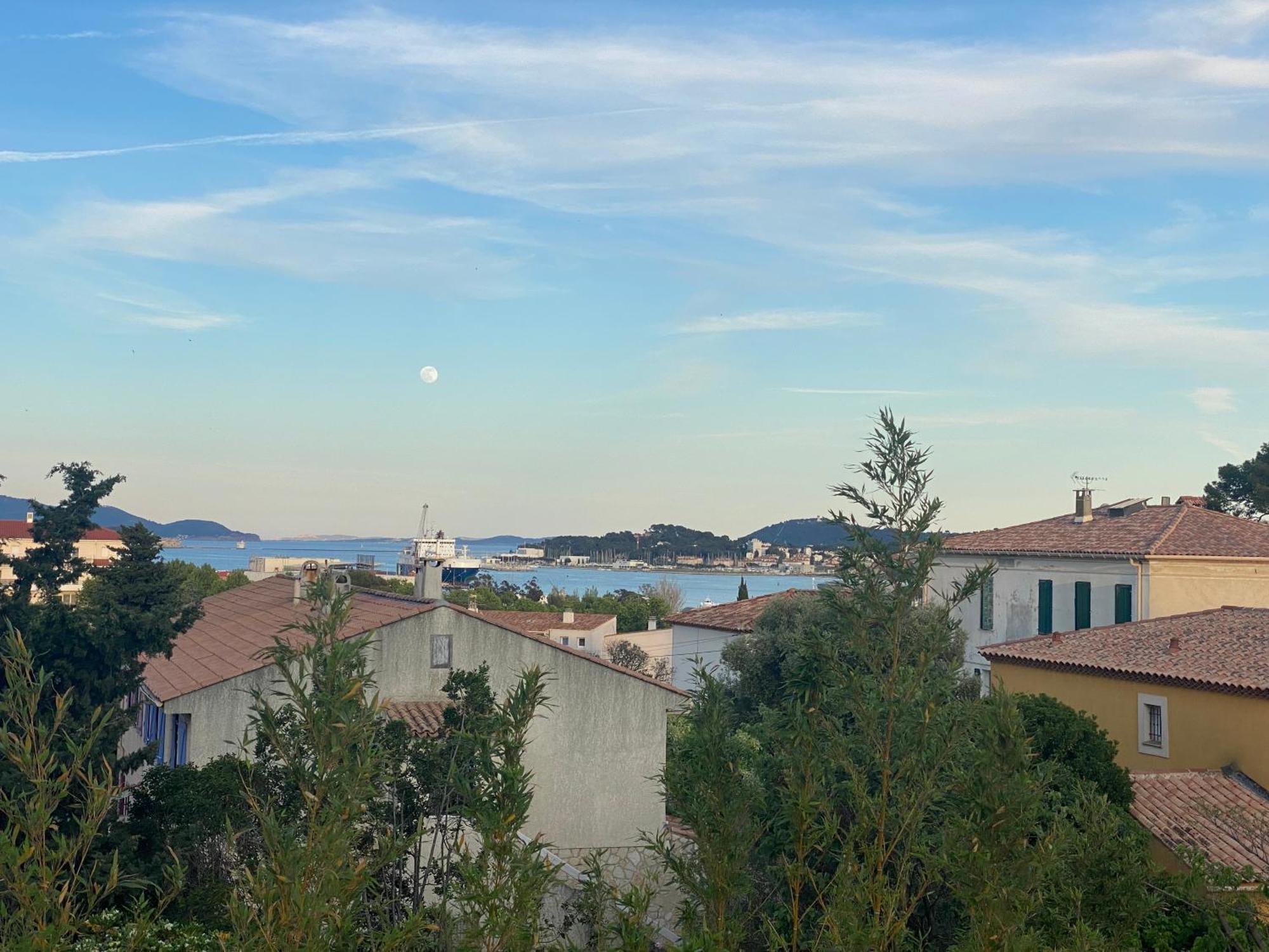 Haut De Villa Vue Mer La Seyne-sur-Mer Bagian luar foto